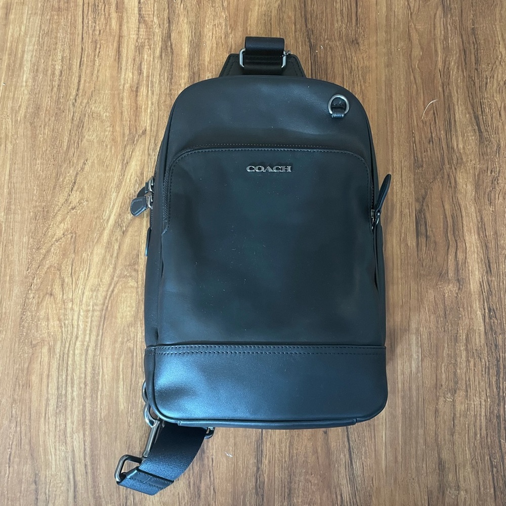 Coach Graham Pack